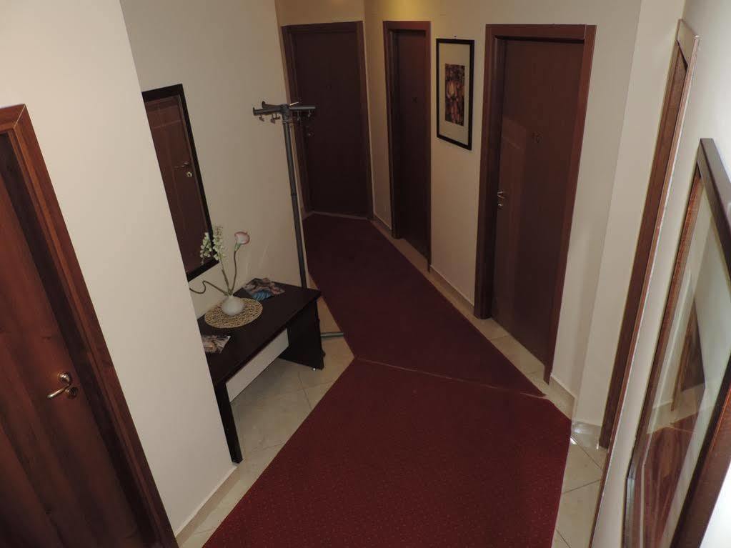 Monte Carlo Palace Rooms Bukurešť Exteriér fotografie